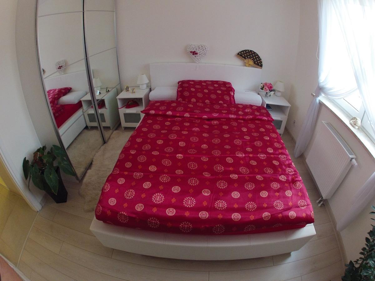 Apartament Alicja Apartment Валбжих Екстериор снимка